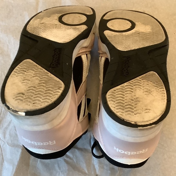 Reebok High-Top Galaxy1 Sneakers in Black and Pink Size 5K - Picture 4 of 7